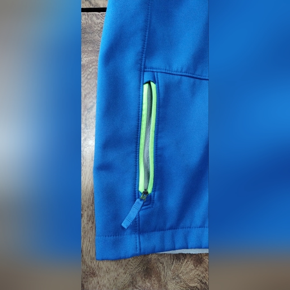 The North Face Windwall Blue Boys Jacket with Lime Accents (14-16) - Picture 7 of 12